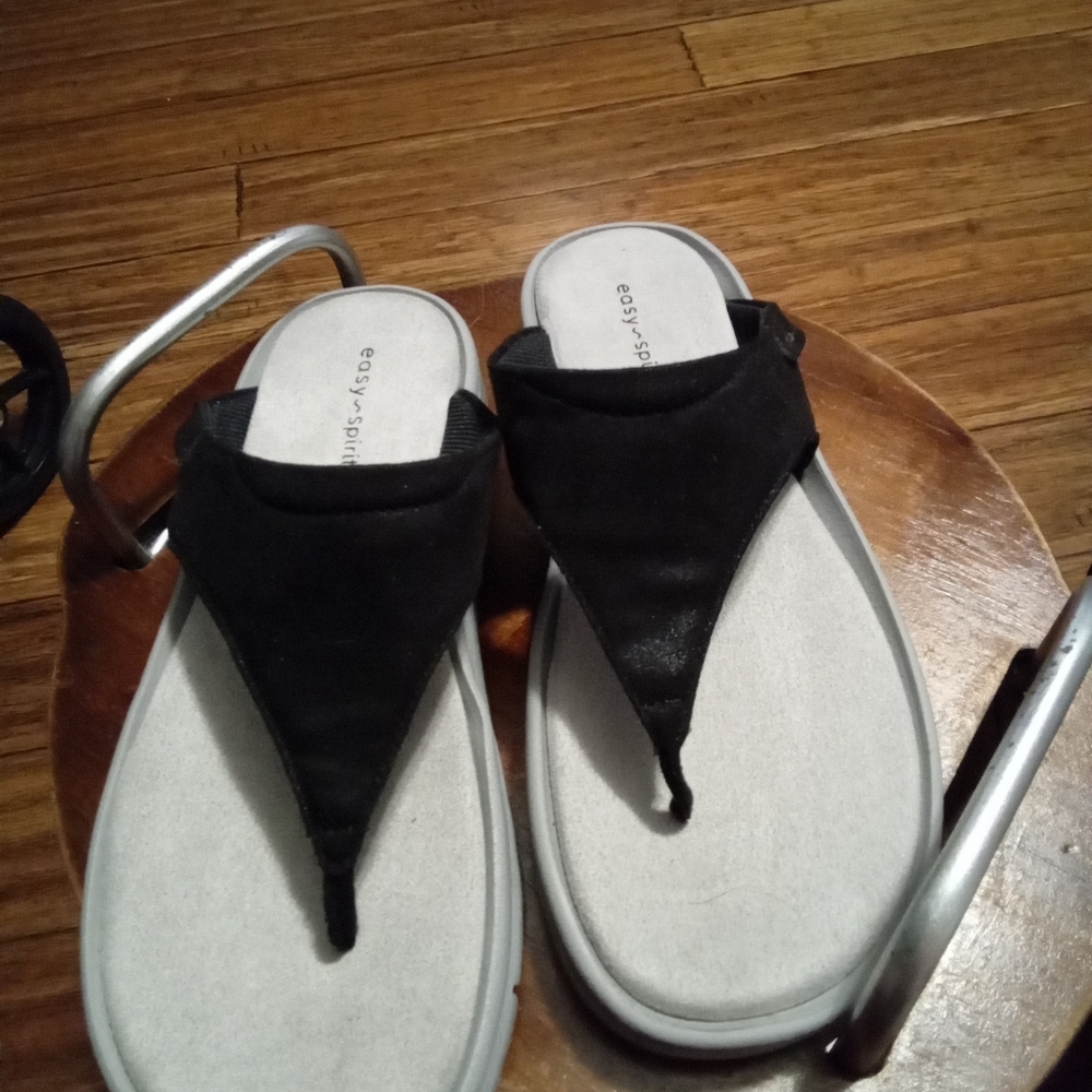 Item Not for Sale (Easy Spirit  Black flip flop Size 7.5)